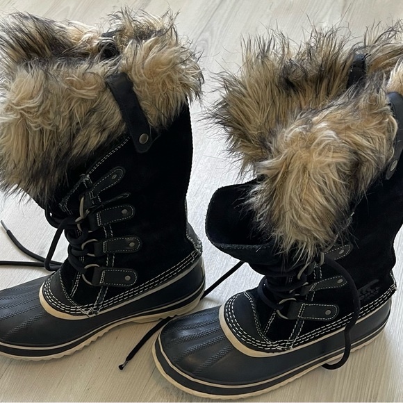 Sorel winter boots - women’s size 7 - Picture 2 of 4